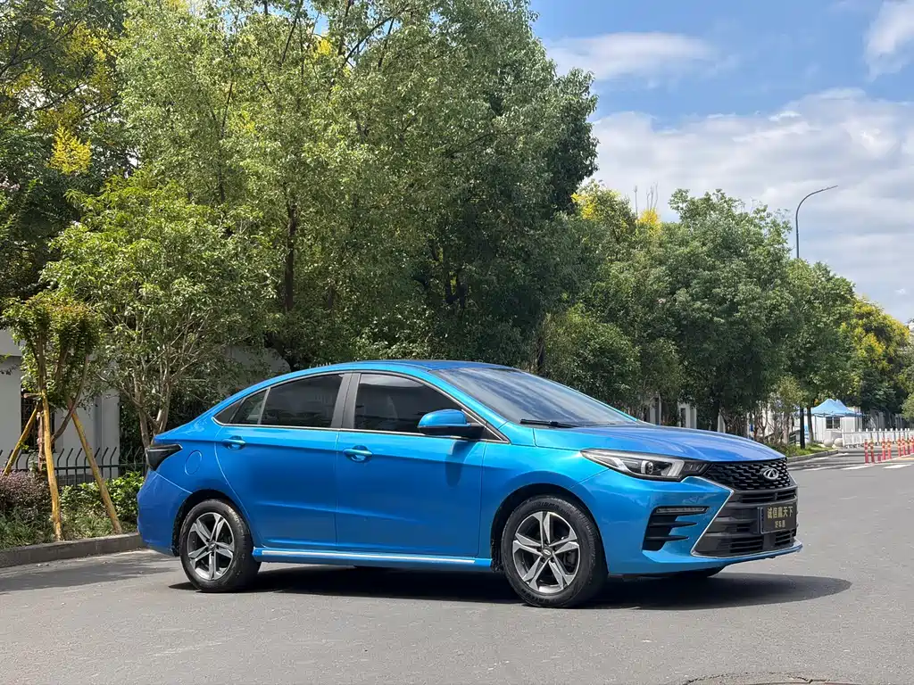 Chery Arrizo 5 PLUS — миниатюра 4