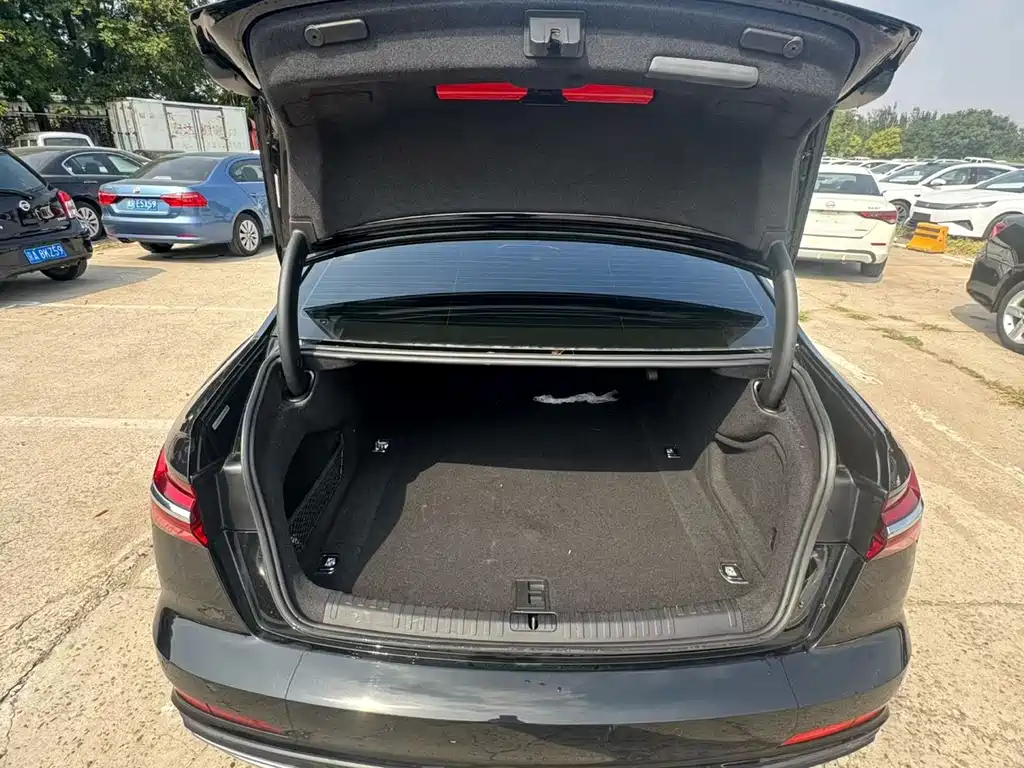 Audi A6L — миниатюра 9
