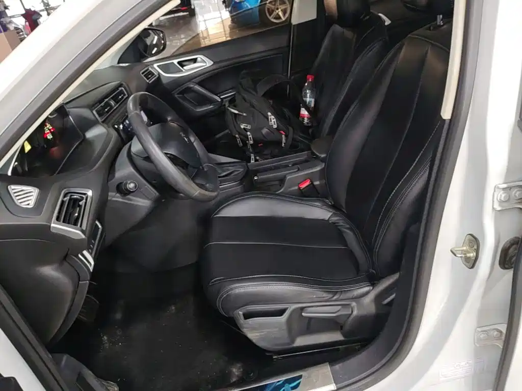 Peugeot 308 — миниатюра 15