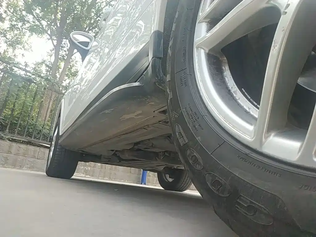 Porsche Cayenne — миниатюра 22
