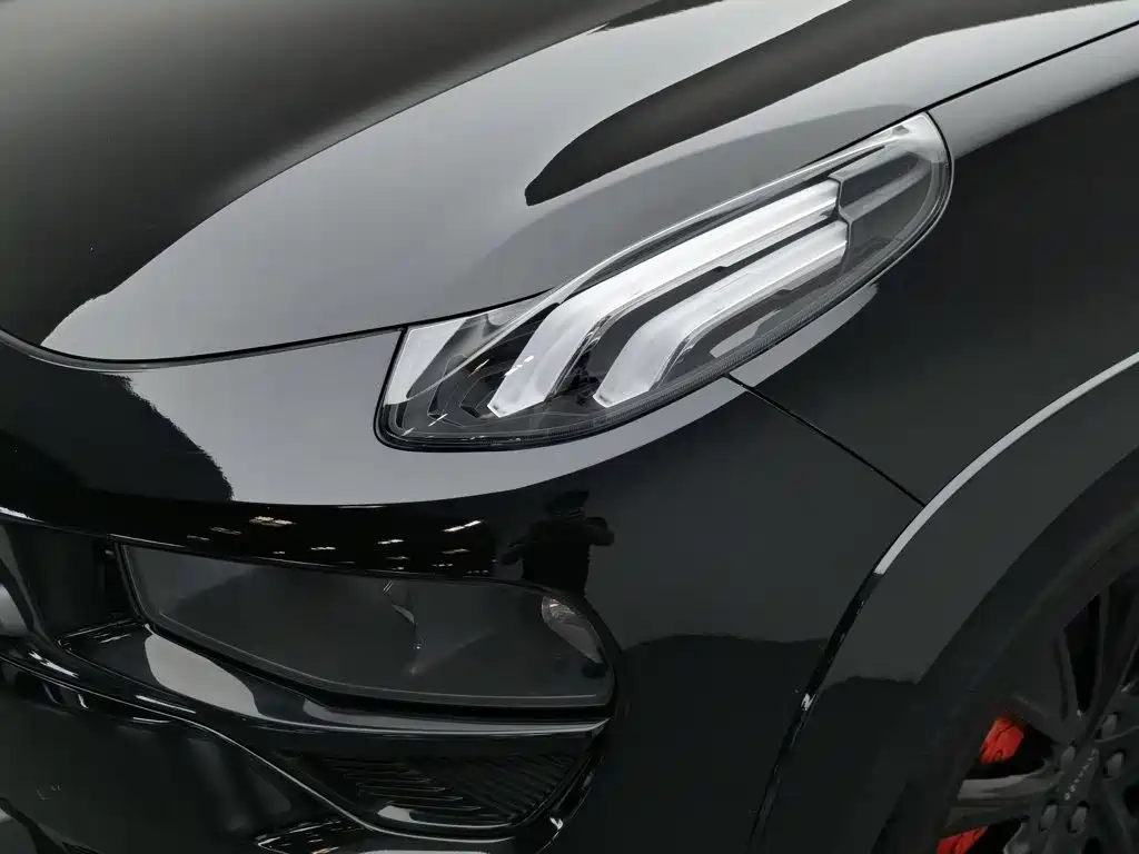 Lynk & Co 02 Hatchback — миниатюра 7
