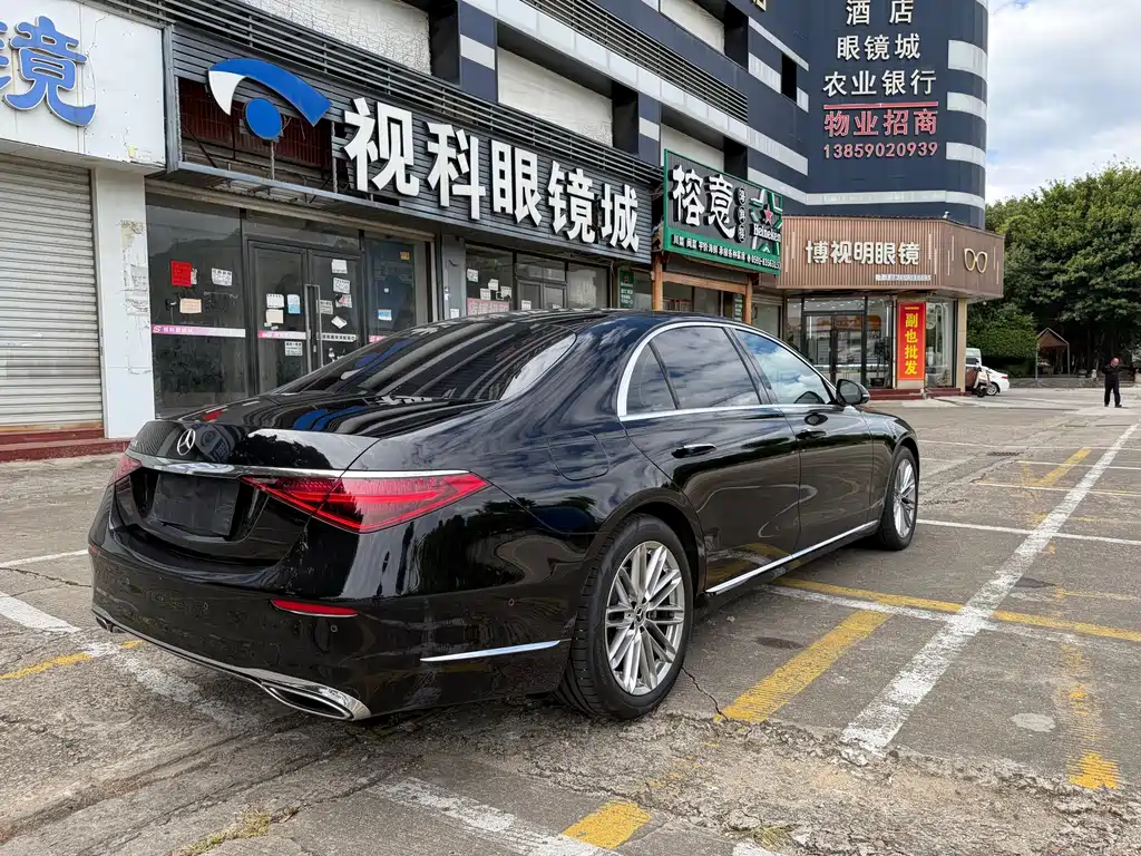 Mercedes-Benz S-Class — миниатюра 9