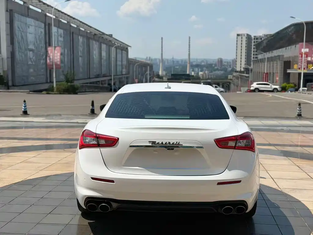 Maserati Ghibli — миниатюра 5