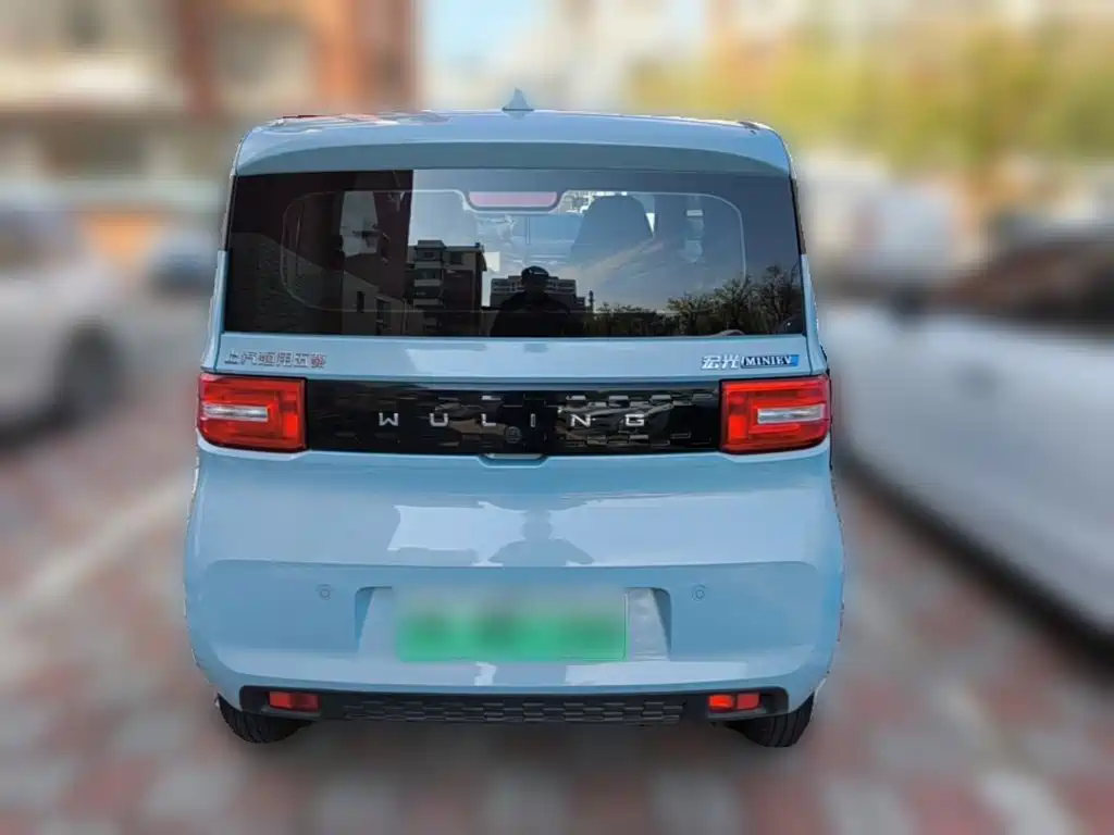 Wuling MINIEV — миниатюра 8