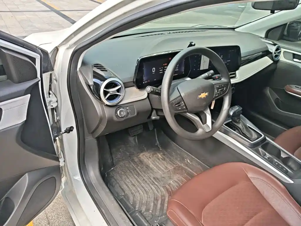 Chevrolet Monza — миниатюра 16