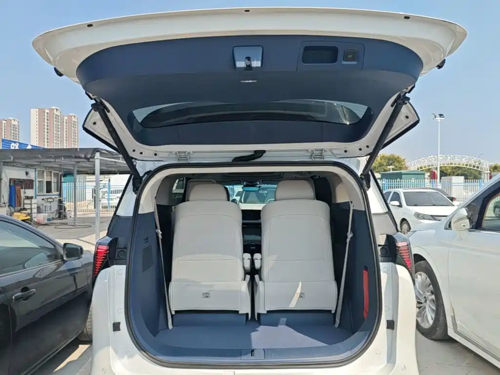 Buick GL8 Hybrid — миниатюра 19