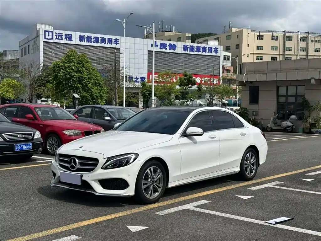 Mercedes-Benz C-Class 2019