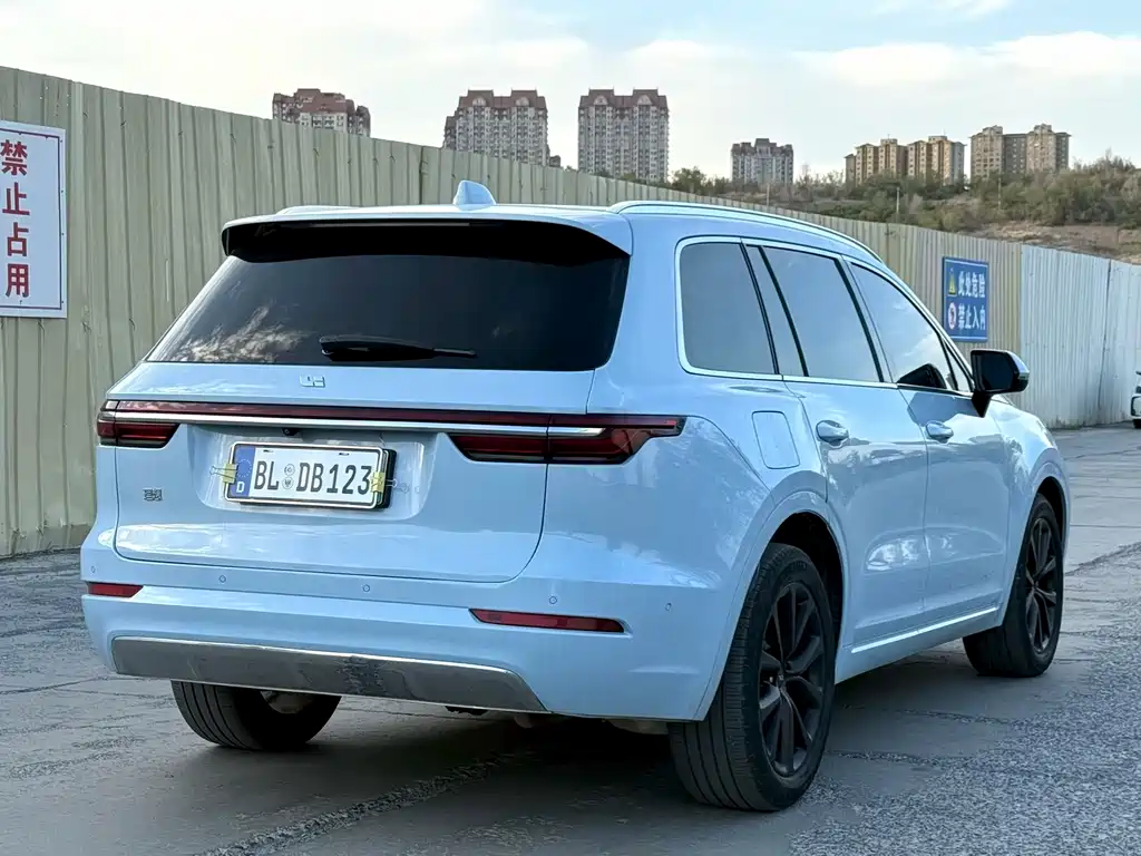Li Auto Li ONE — миниатюра 7
