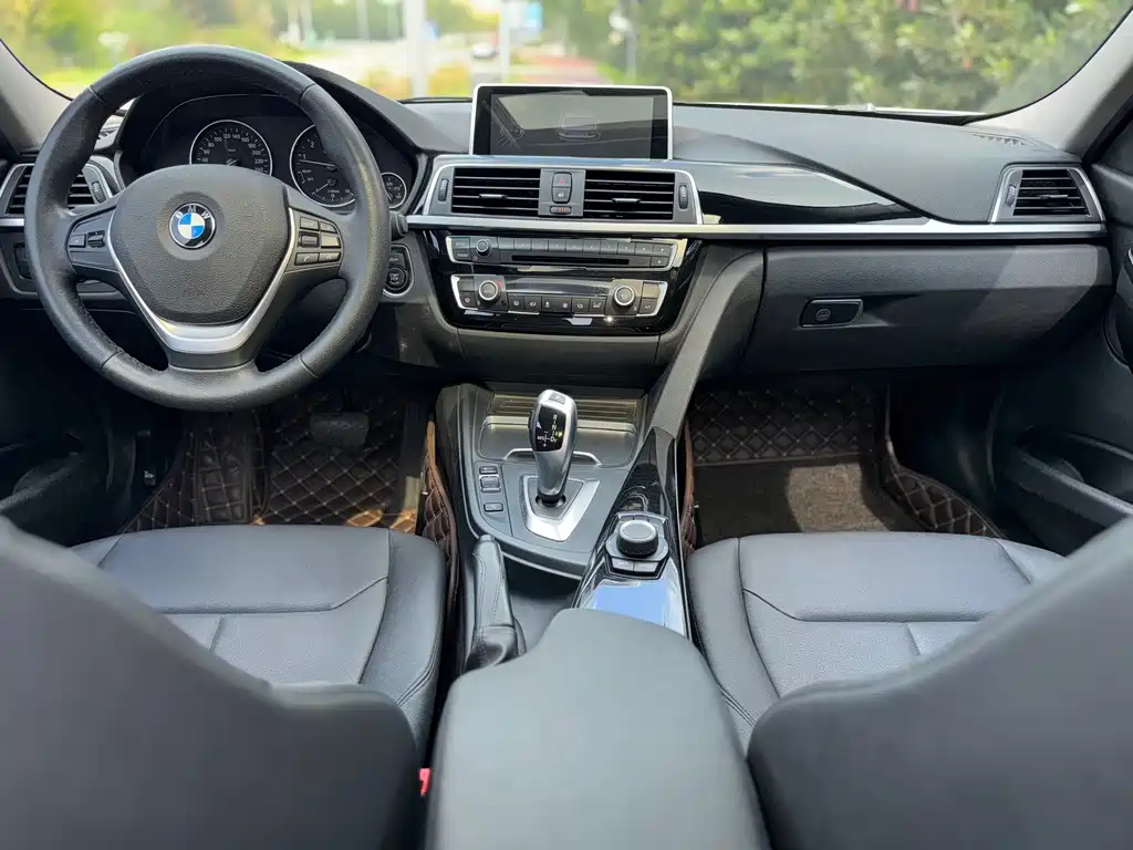 BMW 3 Series — миниатюра 6