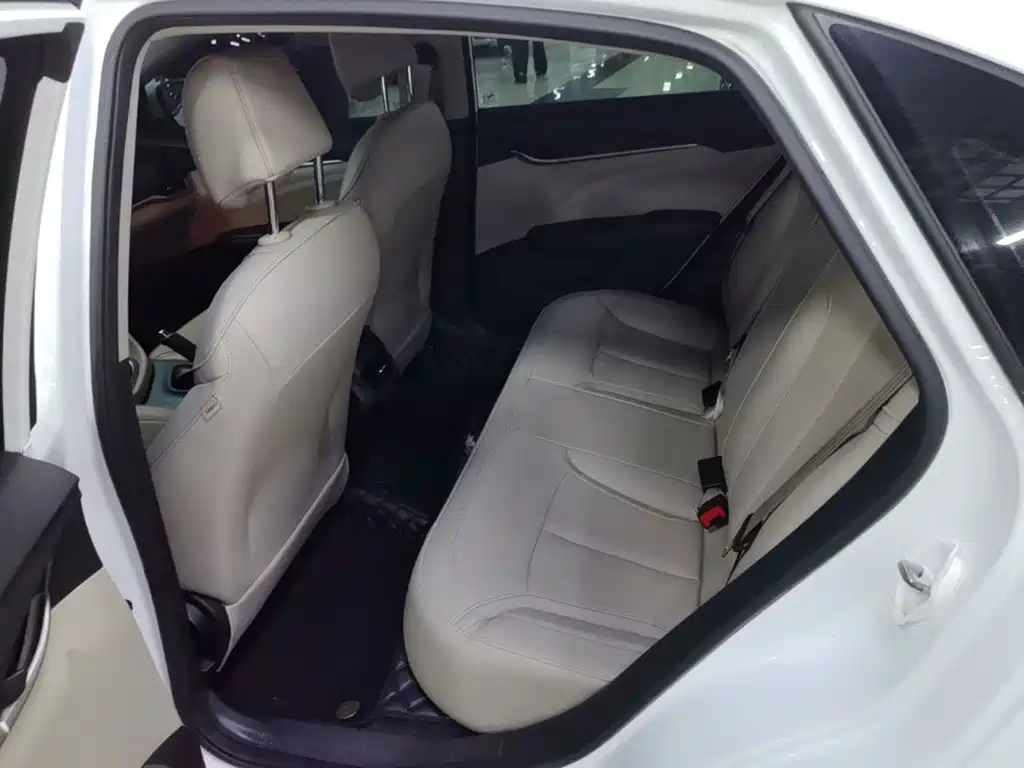 Buick Excelle — миниатюра 17