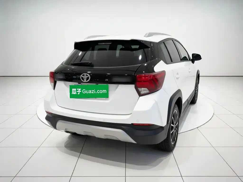 Toyota Yaris L — миниатюра 6