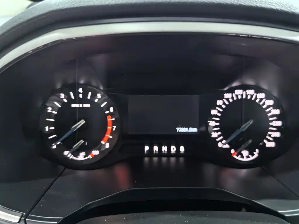 Ford Edge — миниатюра 10