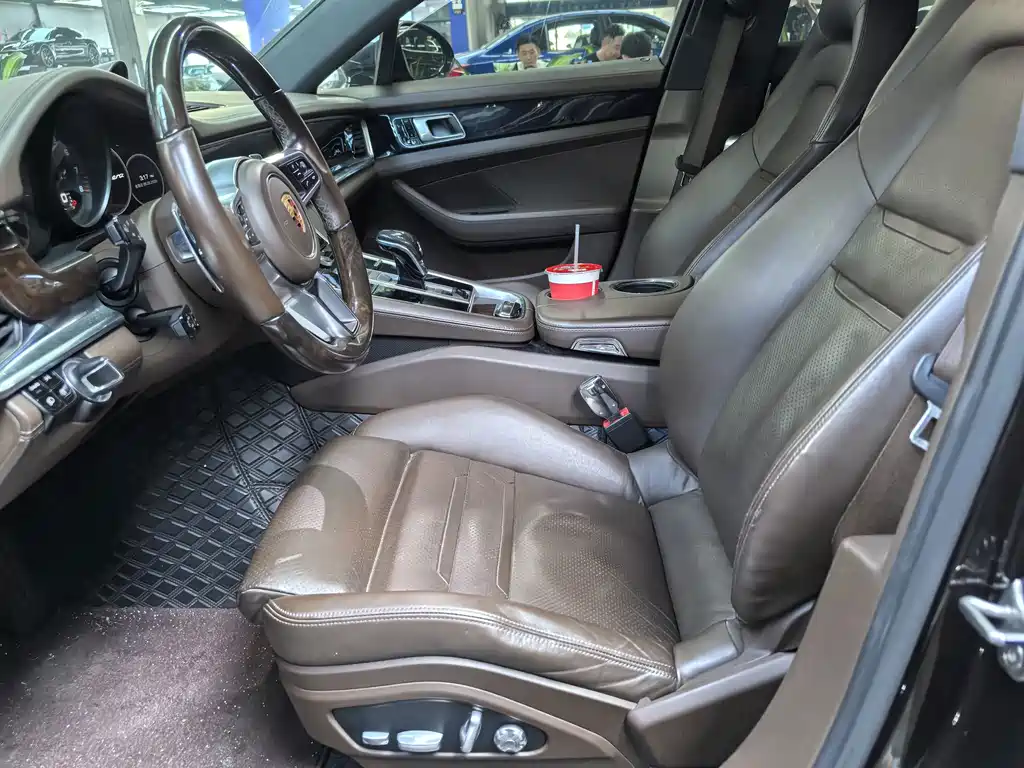 Porsche Panamera — миниатюра 4