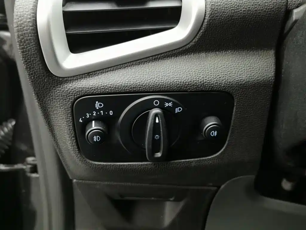 Ford Ecosport — миниатюра 21