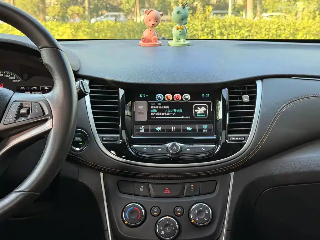 Chevrolet Trax — миниатюра 10