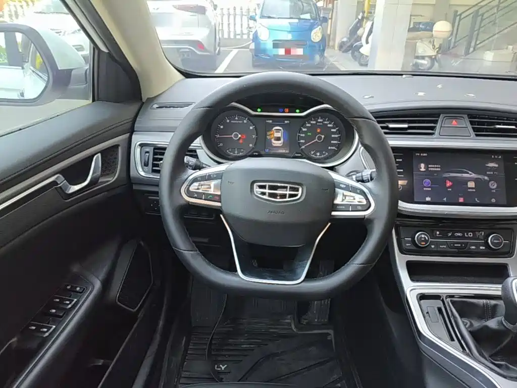 Geely Emgrand GL — миниатюра 11