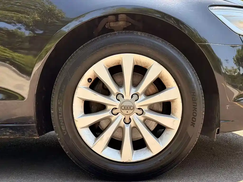 Audi A6L — миниатюра 10
