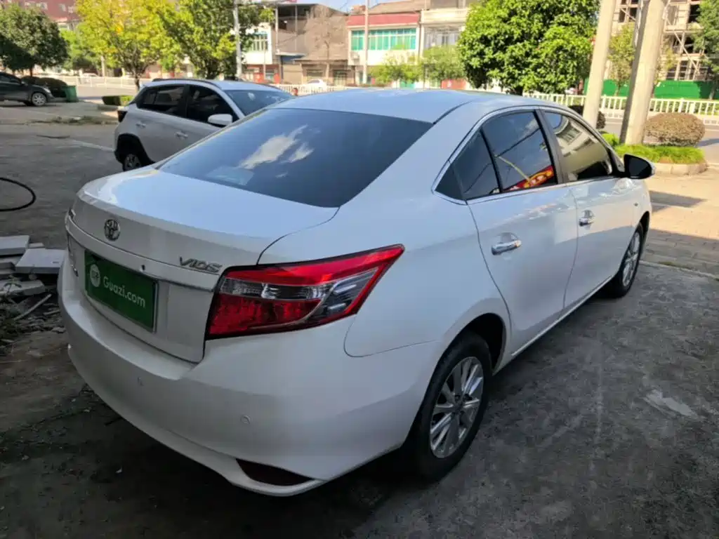Toyota Vios — миниатюра 7