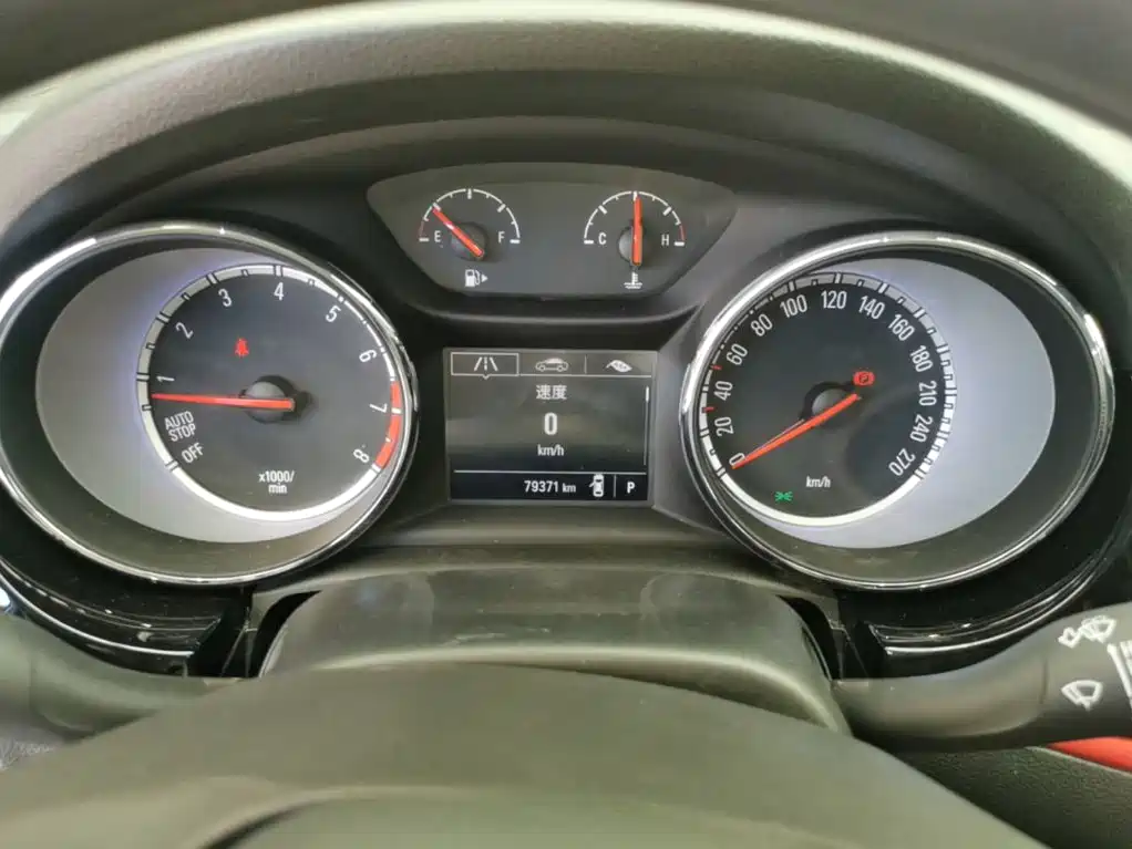 Buick Verano — миниатюра 12