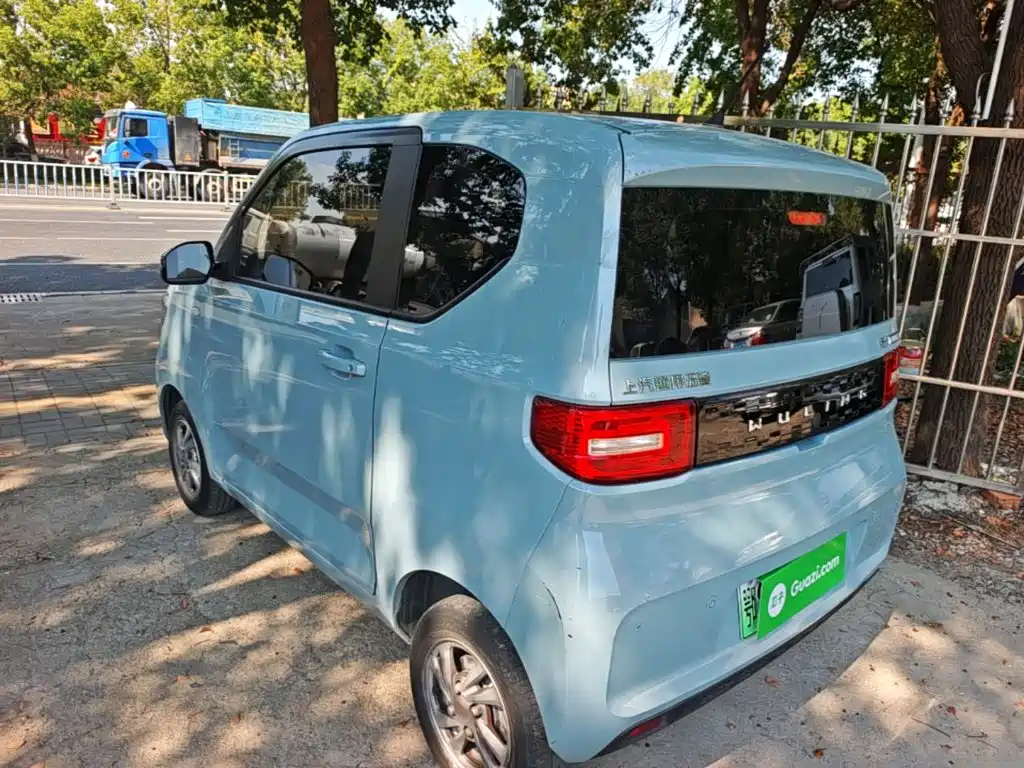 Wuling MINIEV — миниатюра 5