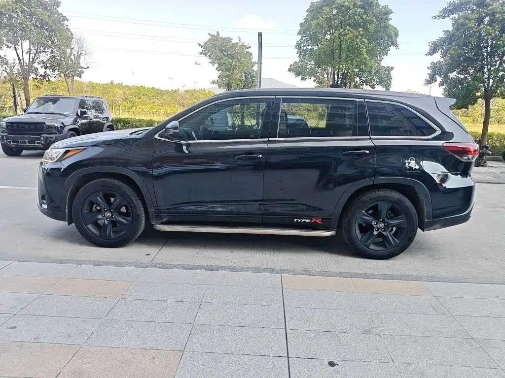 Toyota Highlander — миниатюра 3