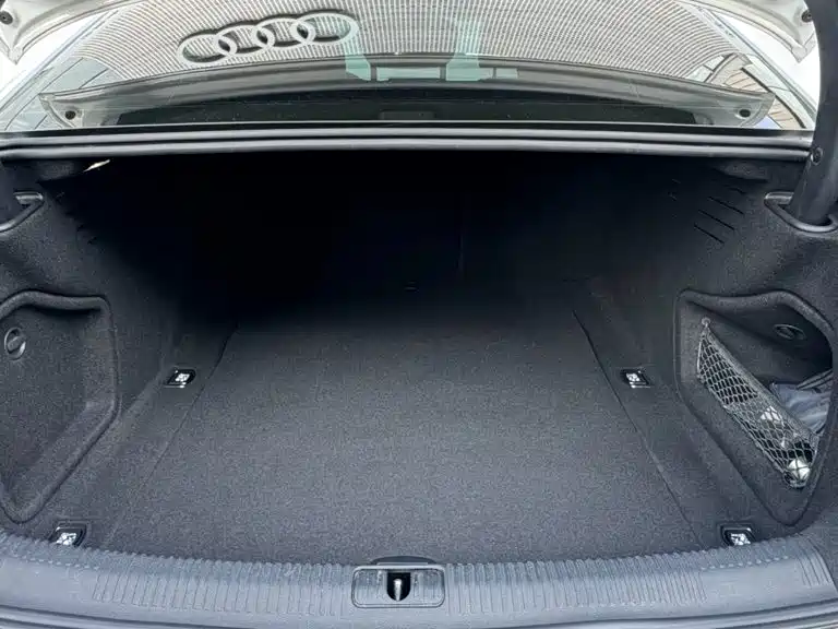 Audi A4L — миниатюра 11