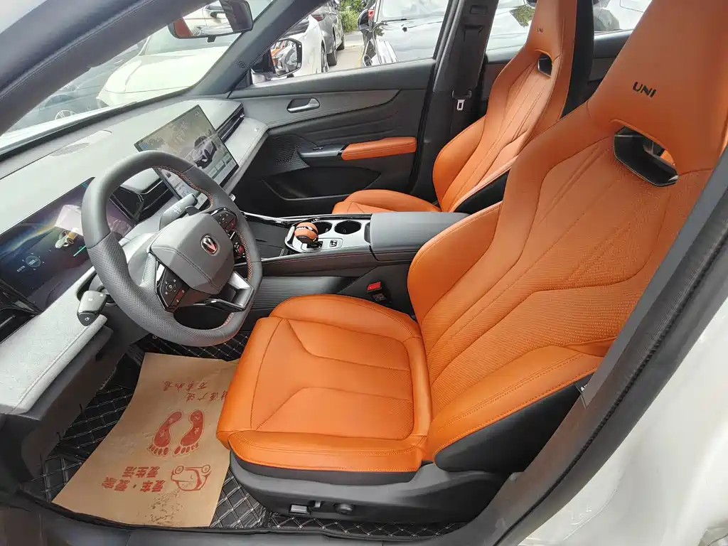 Changan UNI-V — миниатюра 4