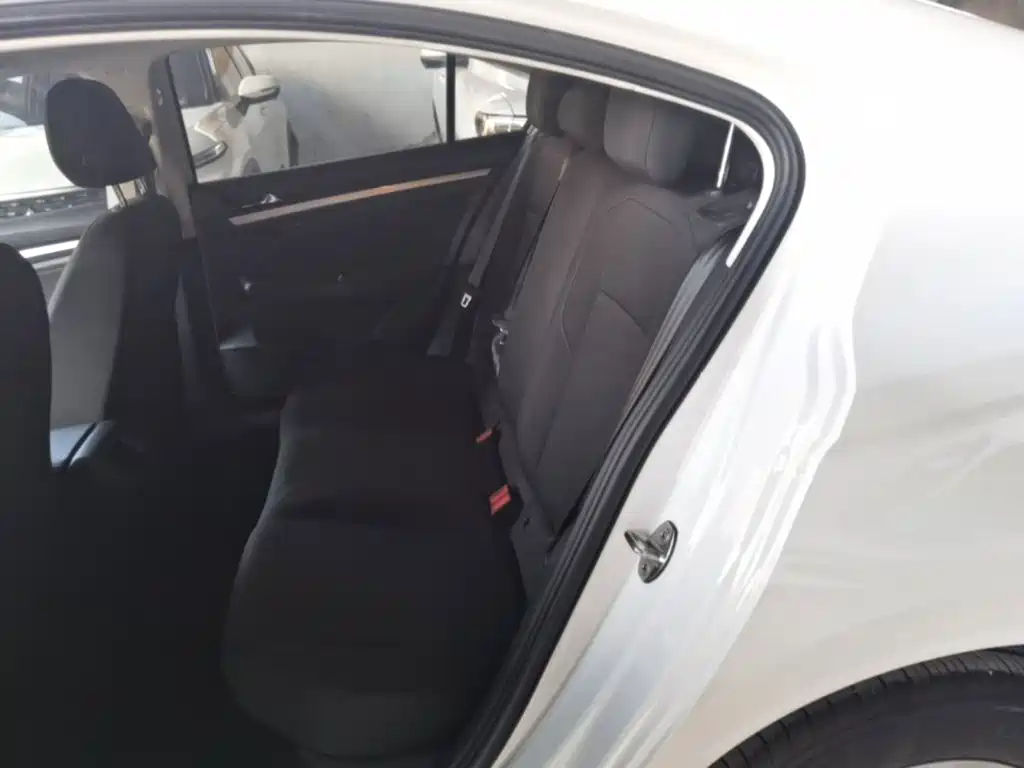 Volkswagen Bora — миниатюра 17