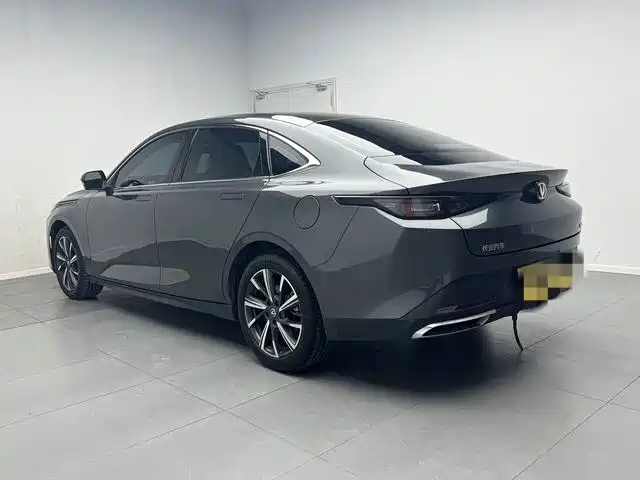 Changan Eado — миниатюра 4