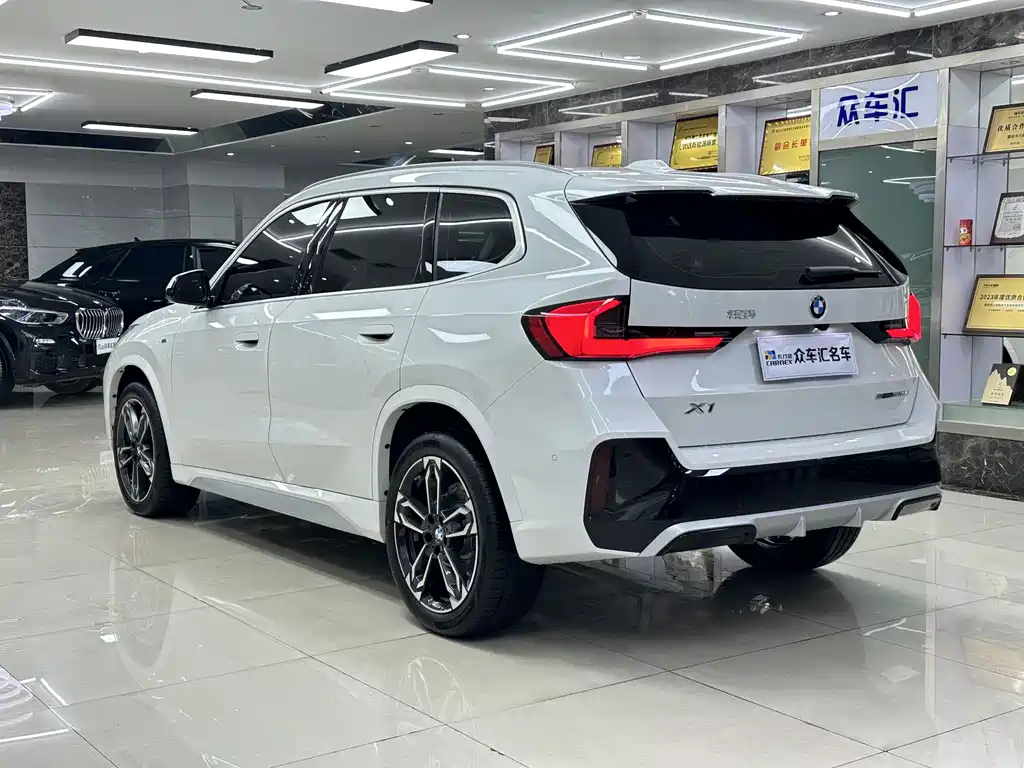 BMW X1 2025 sDrive25Li M Sport