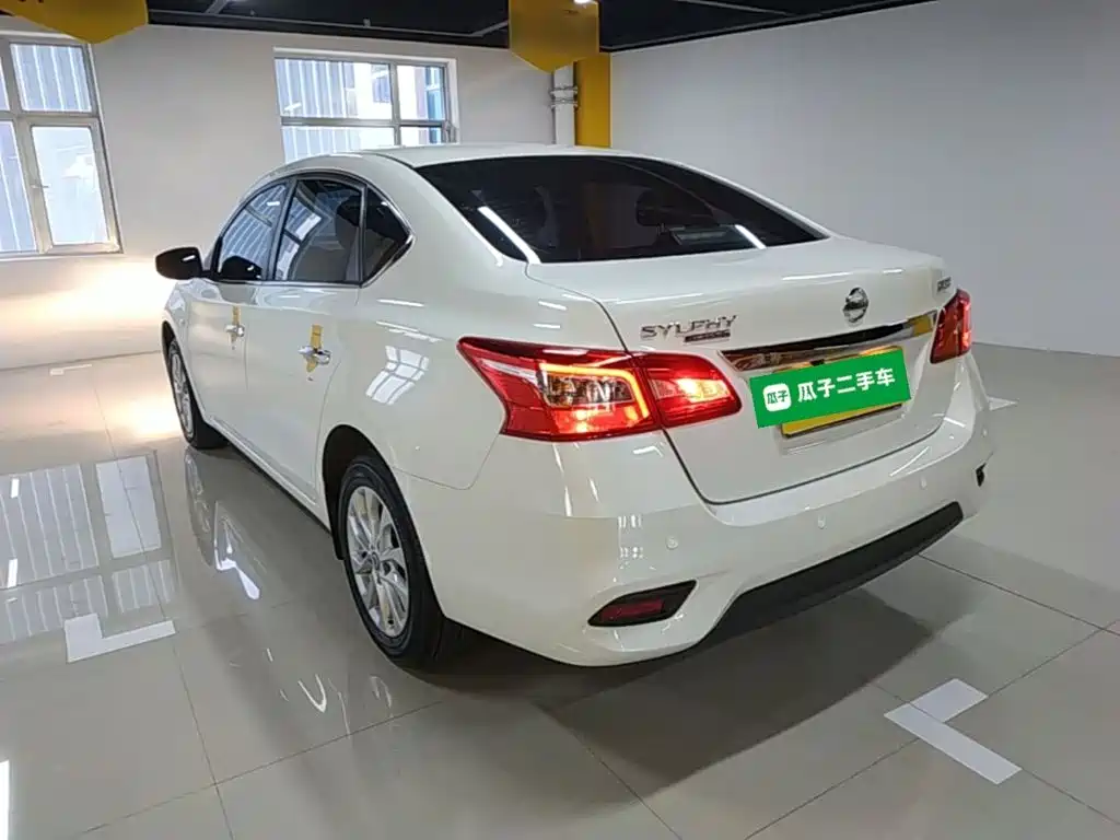 Nissan Sylphy — миниатюра 5