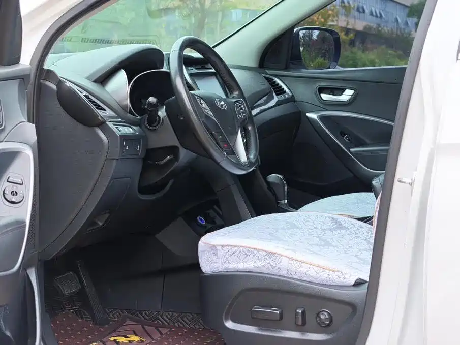 Hyundai Santa Fe — миниатюра 10