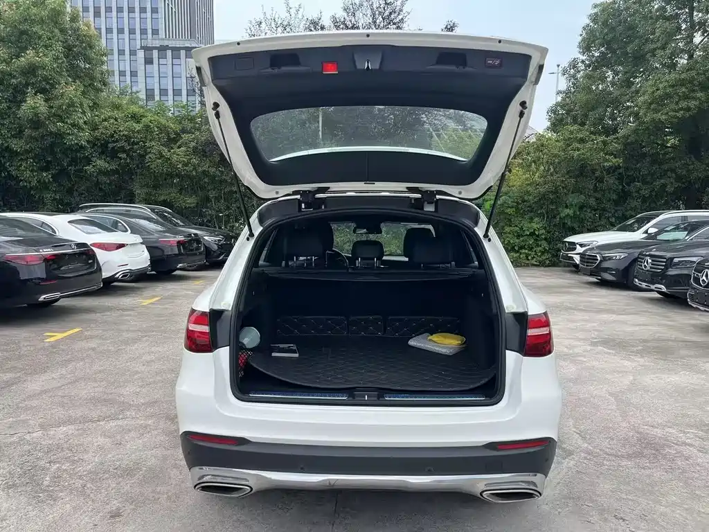 Mercedes-Benz GLC 2016 GLC 300 4MATIC