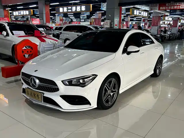 MERCEDES-BENZ CLA