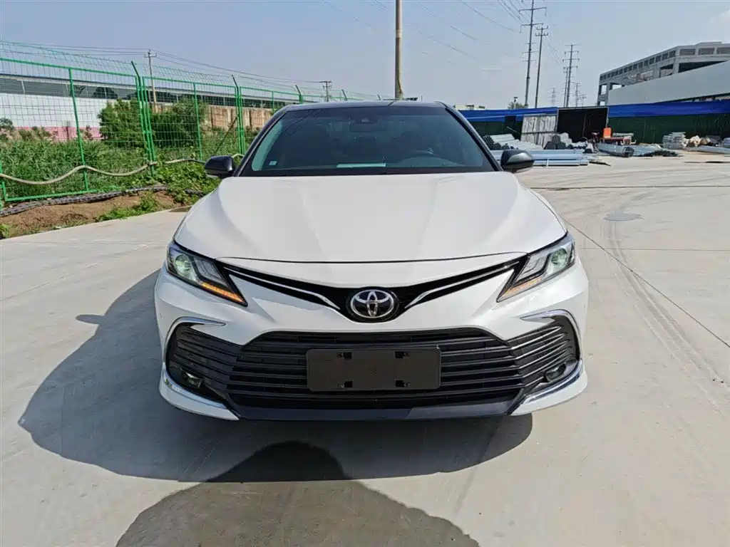 Toyota Camry 2021 2.5G Luxury