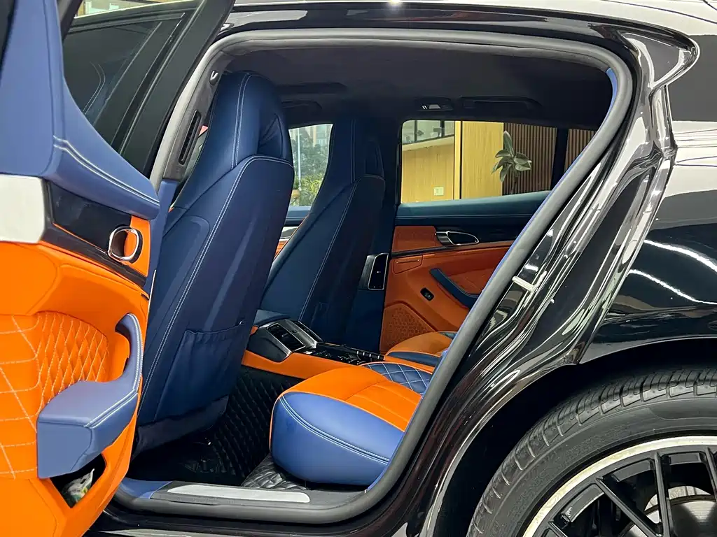 Porsche Panamera — миниатюра 9