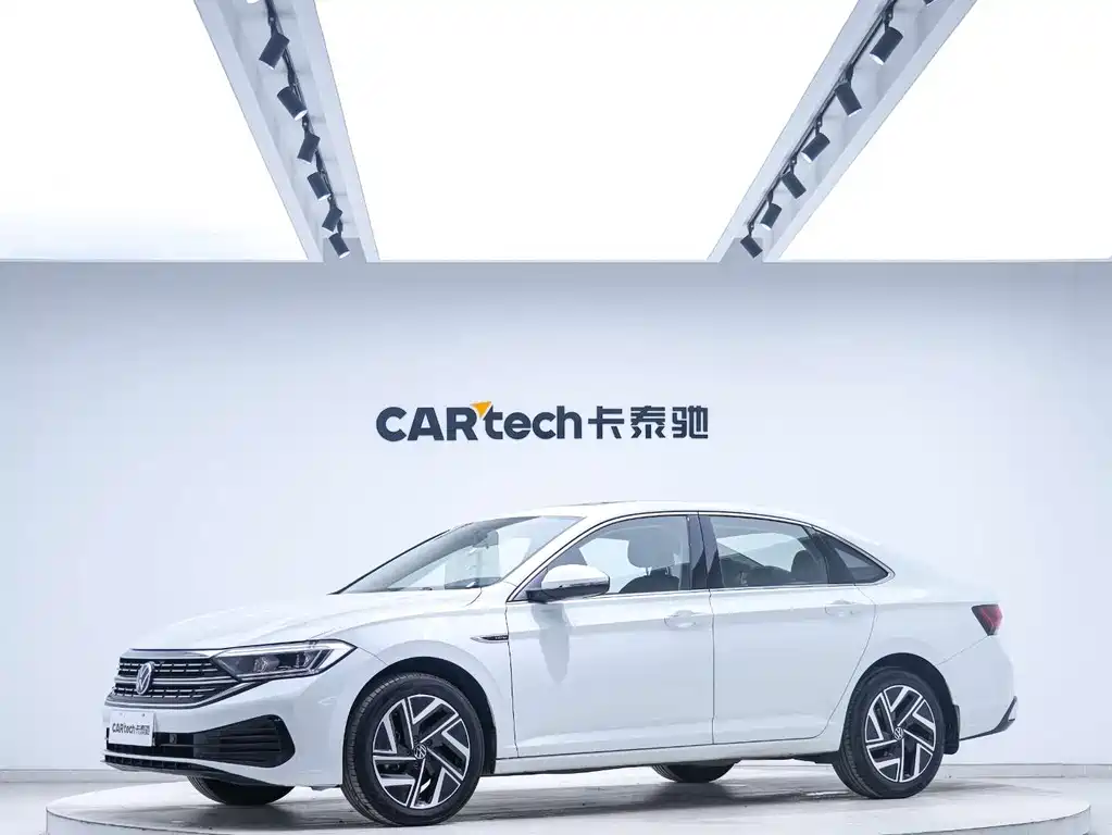 Volkswagen Sagitar 2022