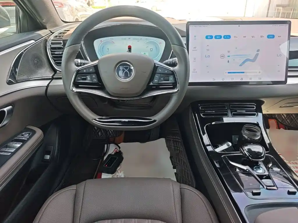 BYD Han — миниатюра 11
