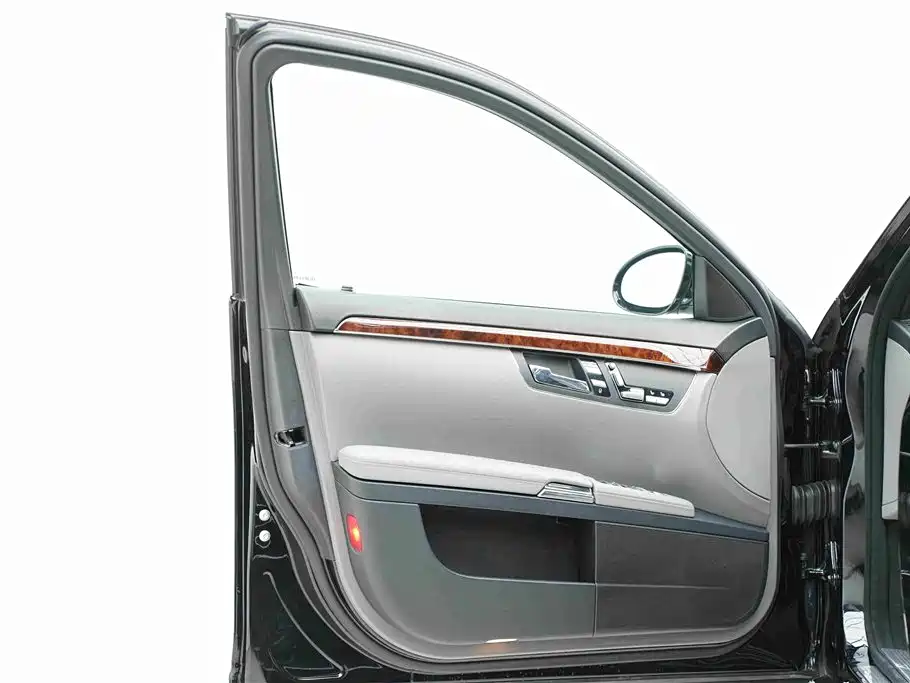 Mercedes-Benz S-Class — миниатюра 14