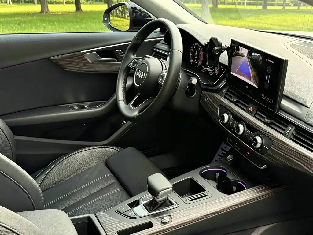 Audi A4L — миниатюра 10