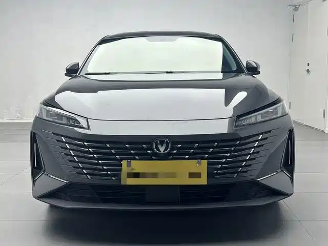 Changan Eado — миниатюра 2