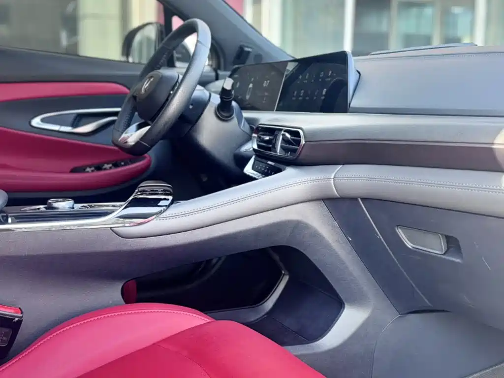 Changan UNI-T — миниатюра 21
