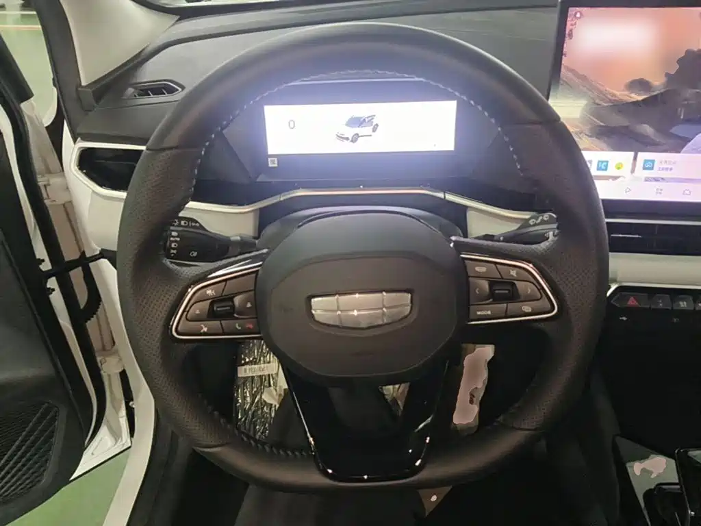 Geely Binyue — миниатюра 11