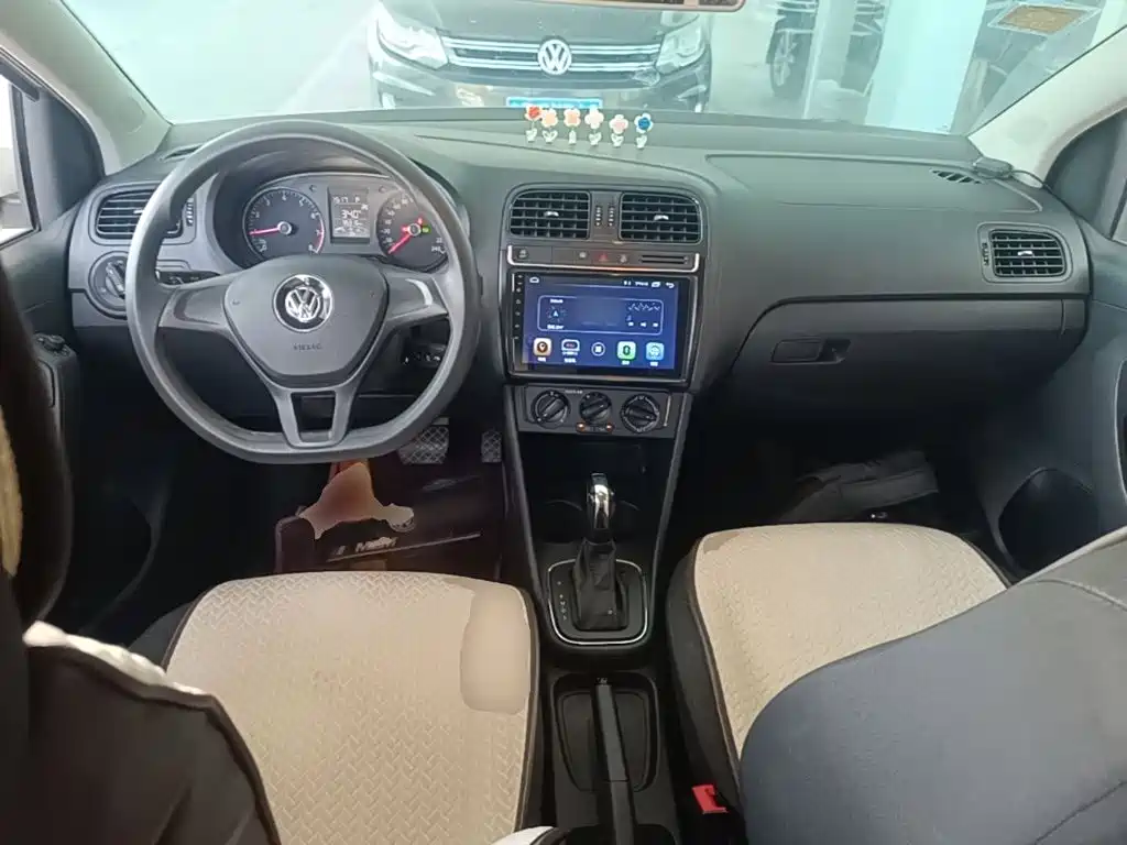 Volkswagen Polo — миниатюра 10