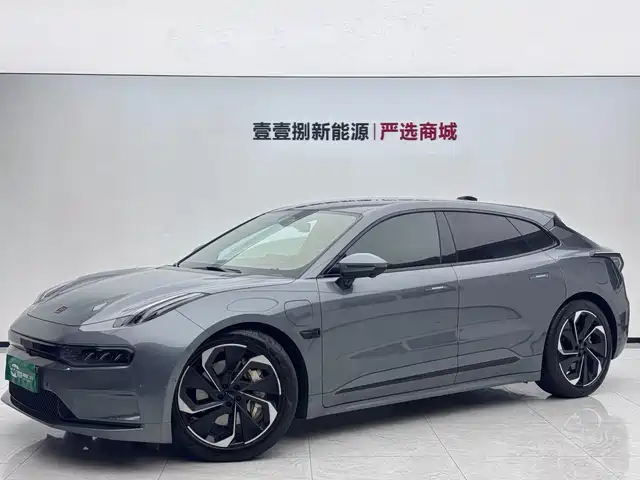 2022 Zeekr 001