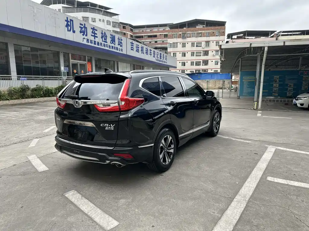 HONDA CR V