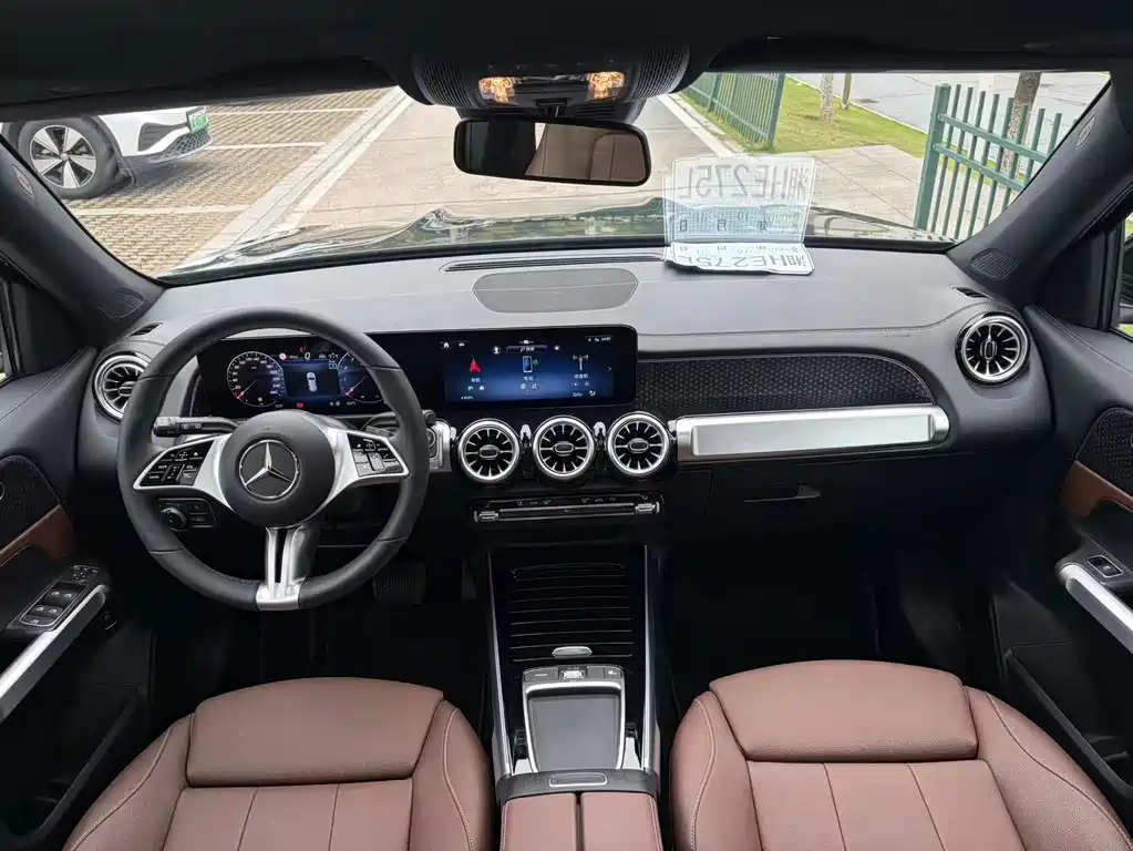 Mercedes-Benz GLB — миниатюра 5