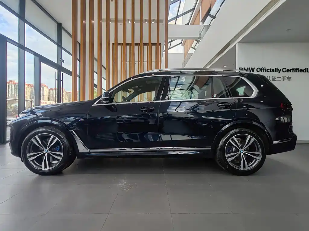 BMW X7 — миниатюра 17