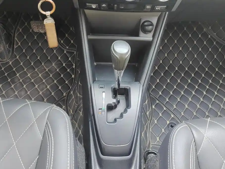 Toyota Yaris L — миниатюра 16