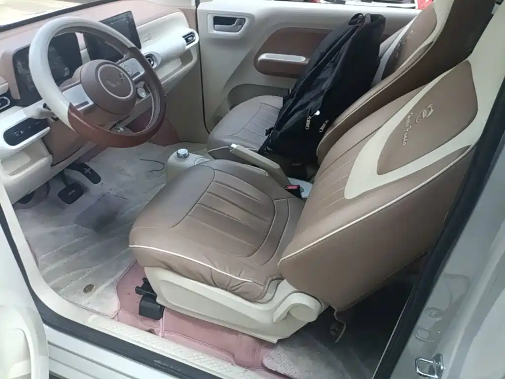 Wuling MINIEV — миниатюра 15